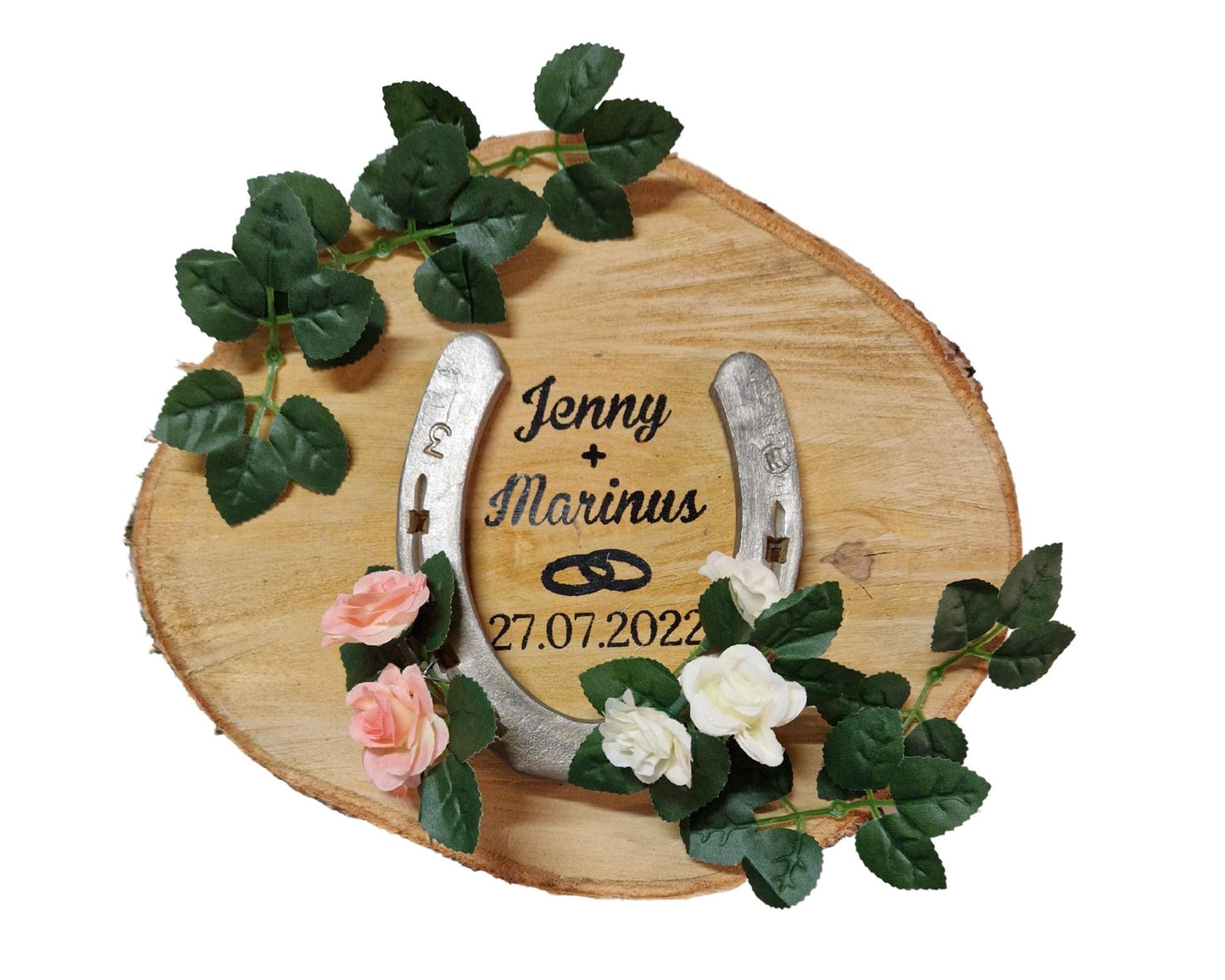 Personalisierte Baumscheibe mit Hufeisen und Gravur Geschenkidee zur Hochzeit Hochzeitsdeko