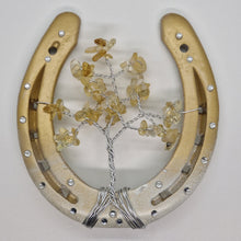 Lade das Bild in den Galerie-Viewer, Hufeisen mit Lebensbaum aus Edelsteinen Glücksbringer
