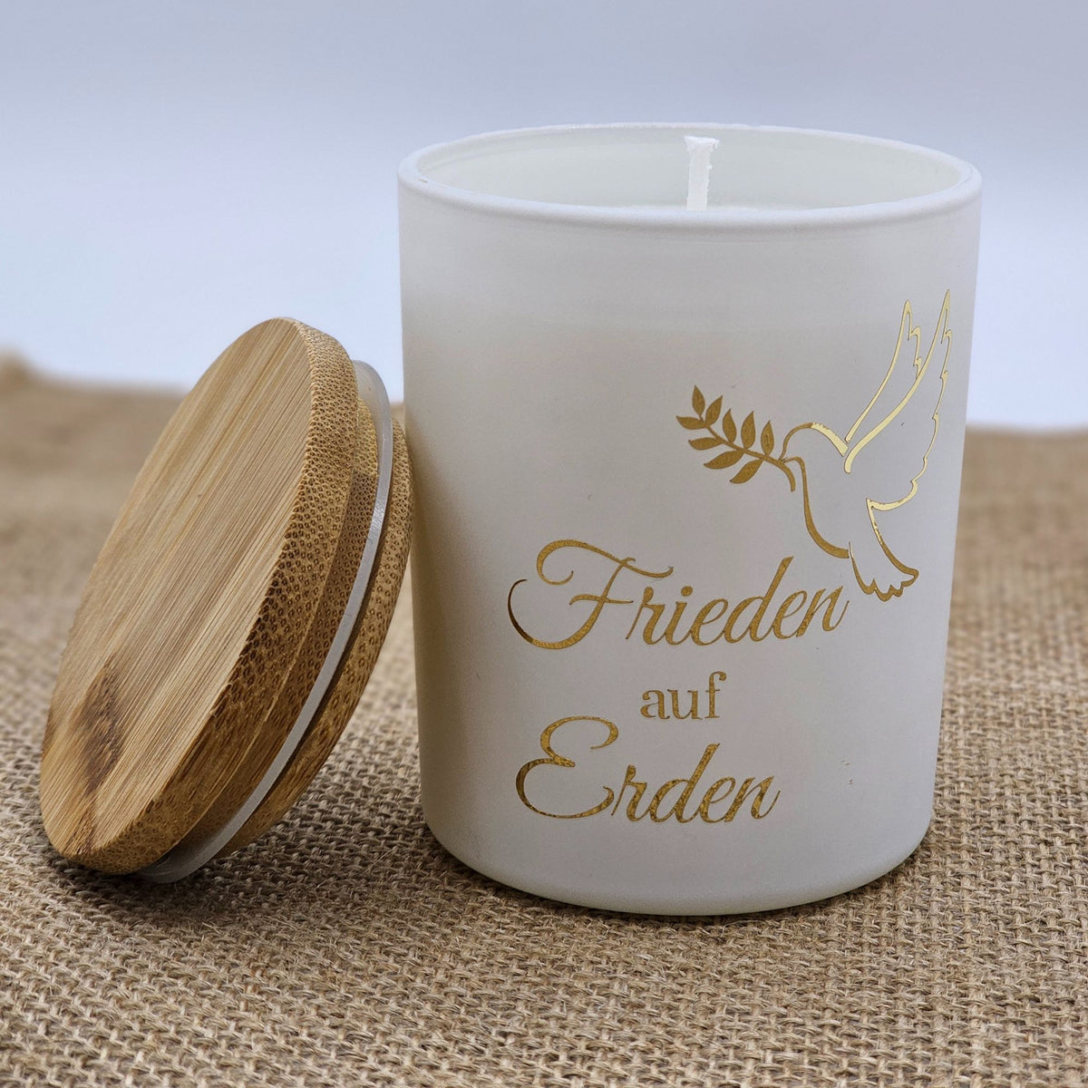 Friedenskerze Kerze im Glas mit Holzdeckel Frieden auf Erden – Tachinedas Kreativshop