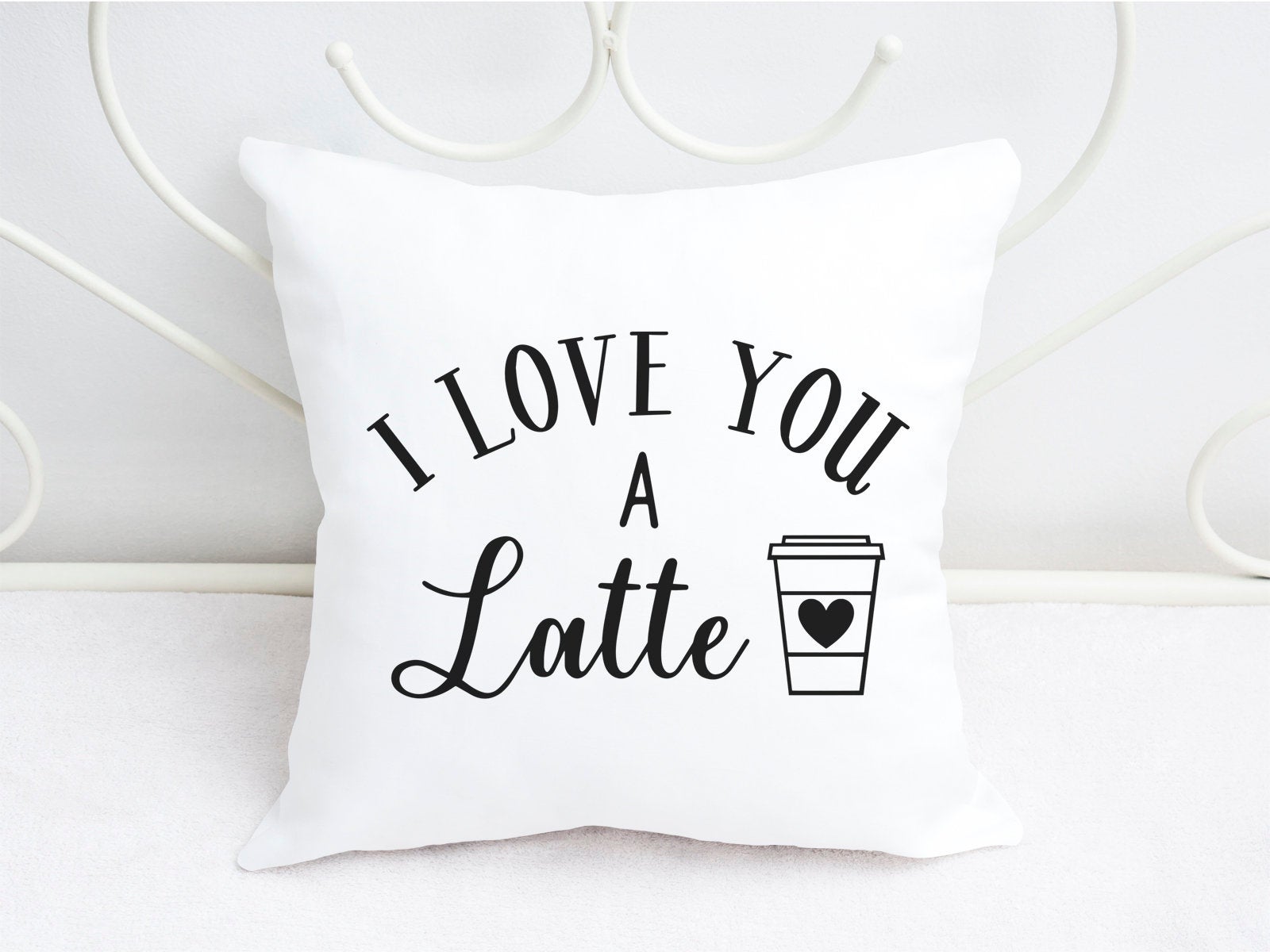 Kissen mit Spruch I love you a latte 40x40 cm - Tachinedas Kreativshop