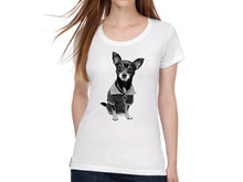 Lade das Bild in den Galerie-Viewer, Damen T-Shirt mit Chihuahua Print weiß - Tachinedas Kreativshop
