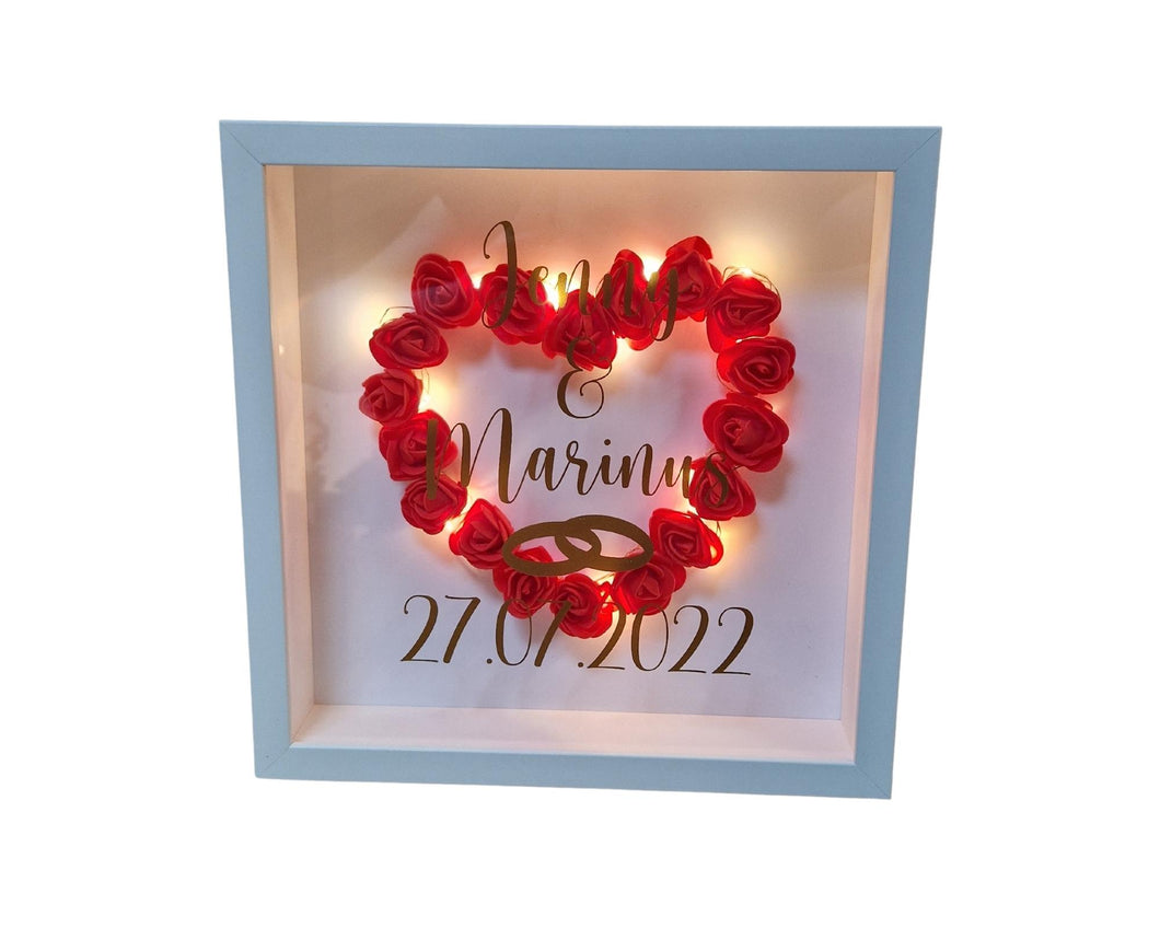 Beleuchteter Bilderrahmen Herz aus Rosen Personalisierter Leuchtrahmen